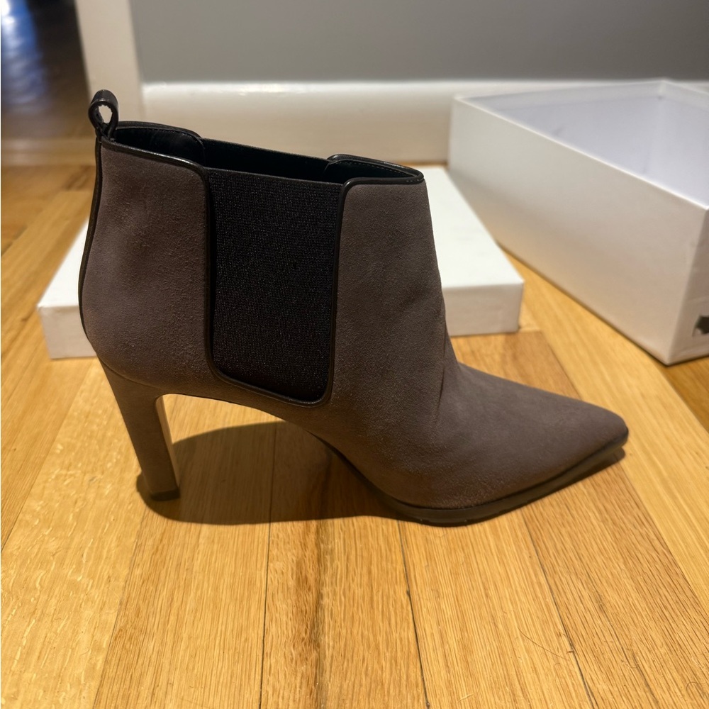 Manolo Blahnik Chelda Brown Suede Pointed Toe Ankle Bootie
